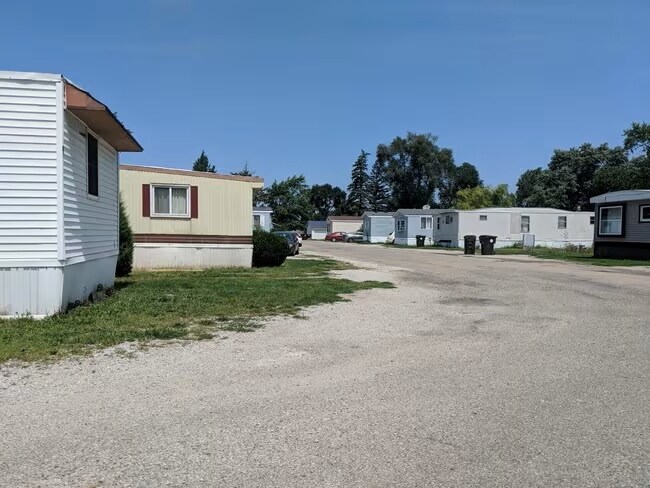 612 W Vine St, Le Roy, IL à vendre - Autre - Image 2 de 2