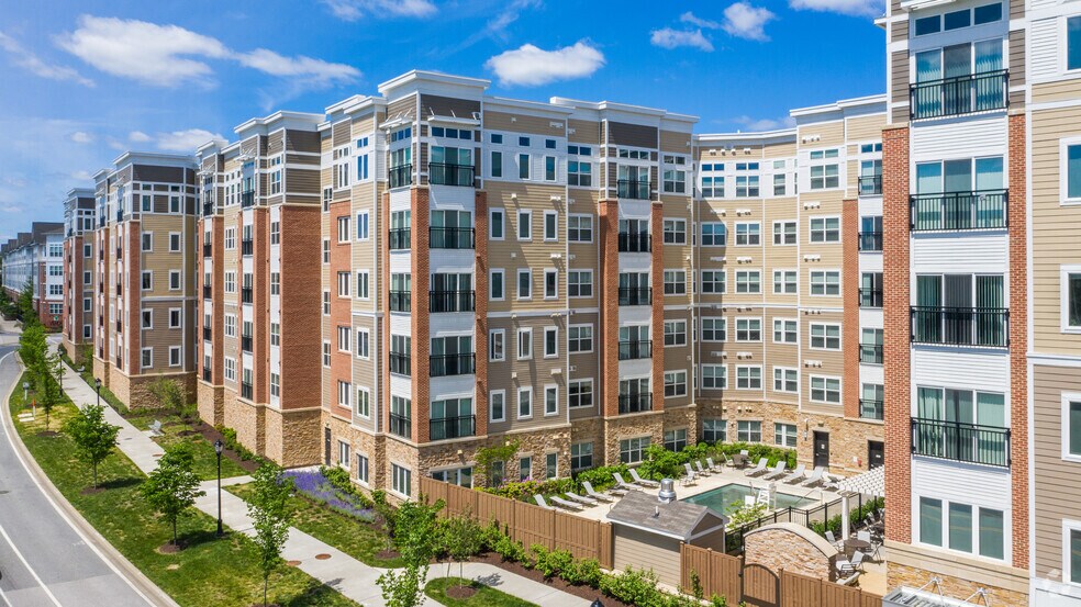 7600 Hearthside Way, Elkridge, MD à louer - Photo du bâtiment - Image 3 de 39