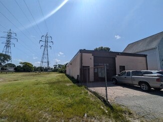 More details for 21 Pommenville St, Pawtucket, RI - Industrial for Sale