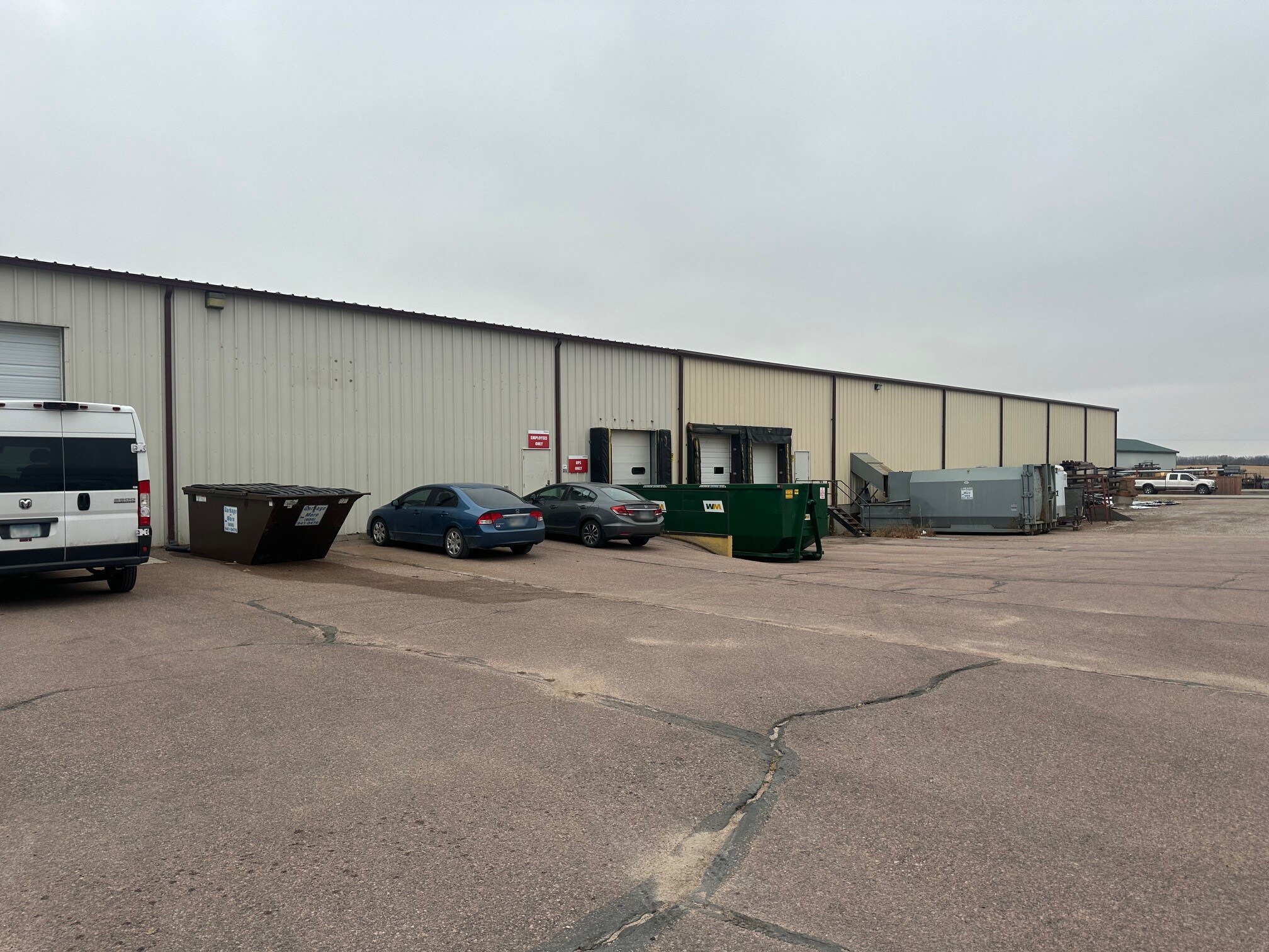 47187 Winter Pl, Sioux Falls, SD for lease Building Photo- Image 1 of 17