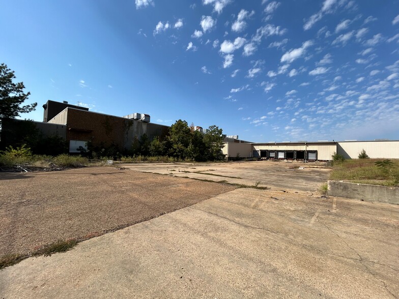 19120 Highway 51, Hazlehurst, MS à louer - Photo du bâtiment - Image 2 de 5