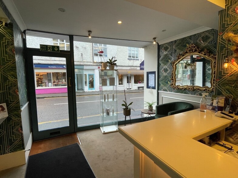 13 Lower Kings Rd, Berkhamsted for lease - Building Photo - Image 3 of 3