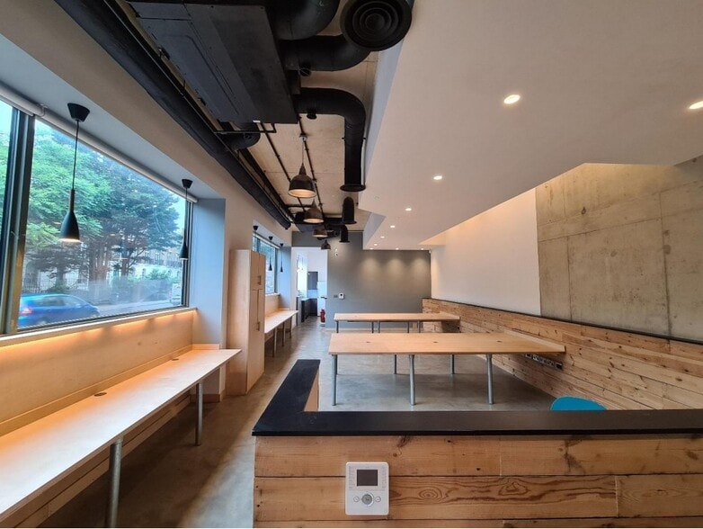 Camberwell New Rd, London for lease - Interior Photo - Image 3 of 7