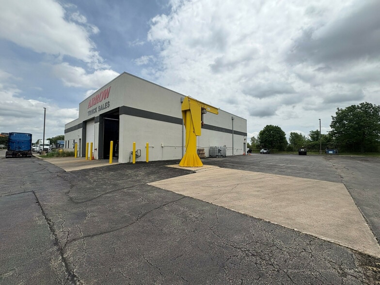 241 W South Frontage Rd, Bolingbrook, IL for sale - Building Photo - Image 3 of 6