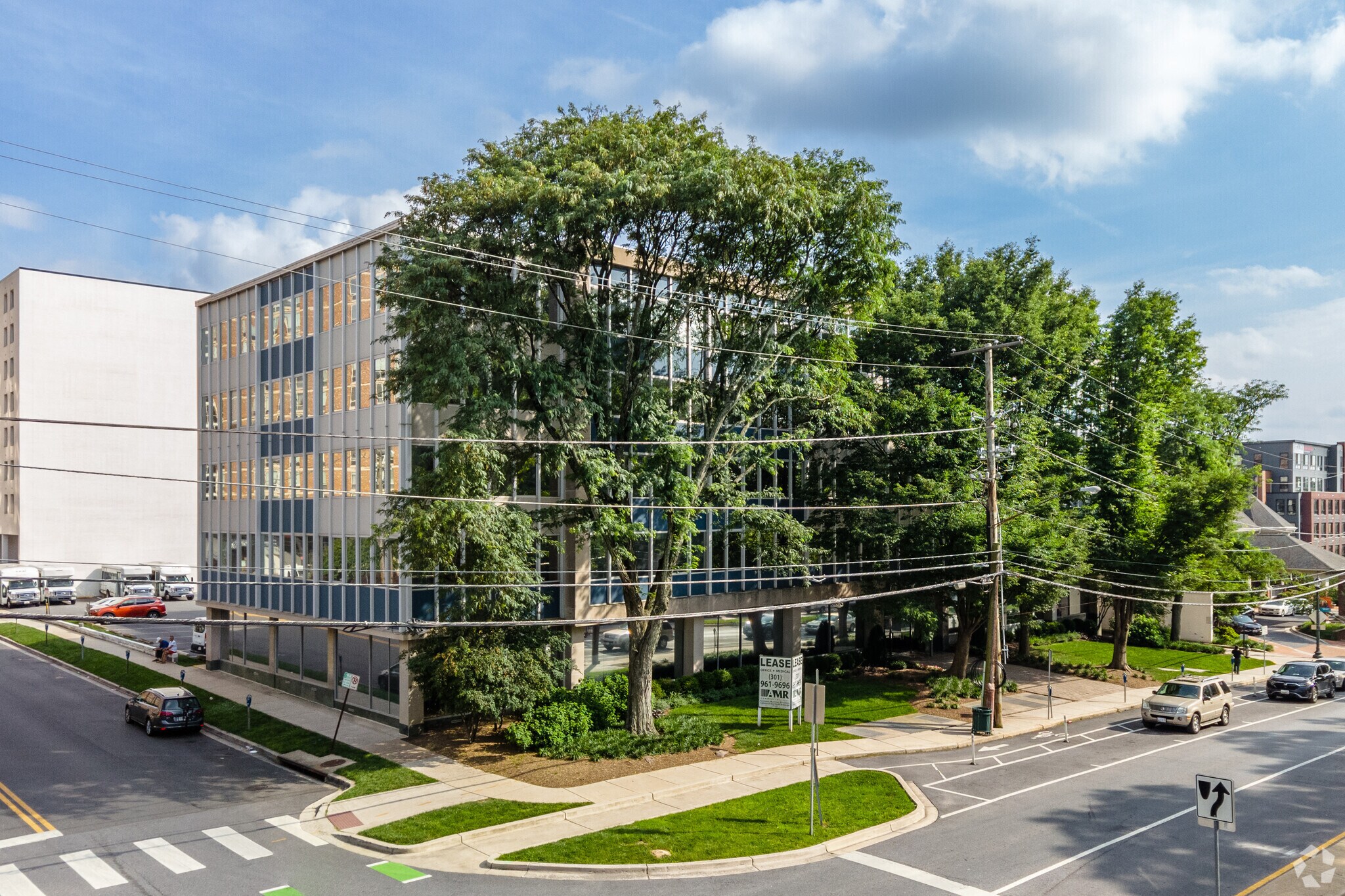 1400 Spring St, Silver Spring, MD à louer Photo du bâtiment- Image 1 de 8