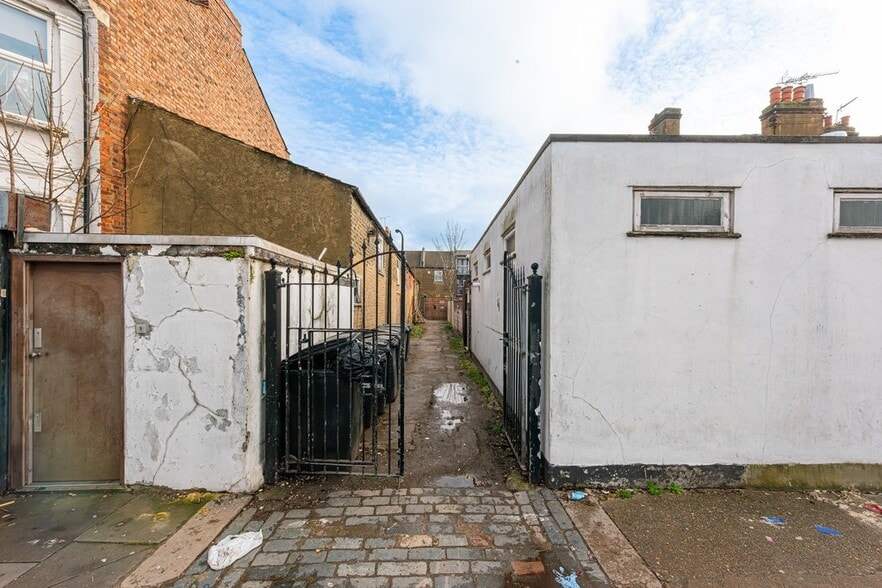 Georges Pl, Londres à vendre - Photo principale - Image 1 de 10