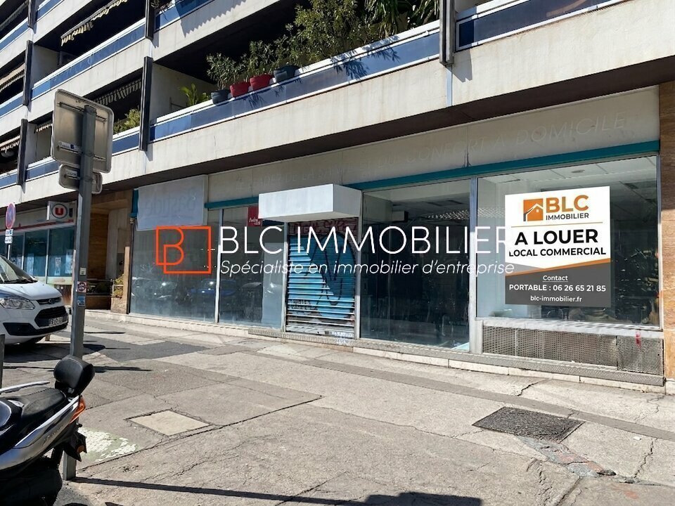 Retail in Marseille for lease Building Photo- Image 1 of 12