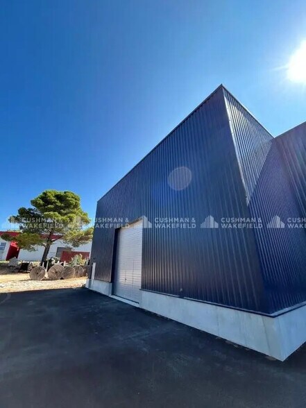 Flex dans Signes à louer - Photo du bâtiment - Image 2 de 5