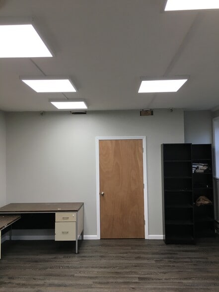 845 Bloomfield Ave, Clifton, NJ for lease - Building Photo - Image 3 of 14