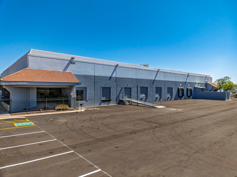 1326 W Fairmont Dr, Tempe, AZ for lease - Building Photo - Image 3 of 9