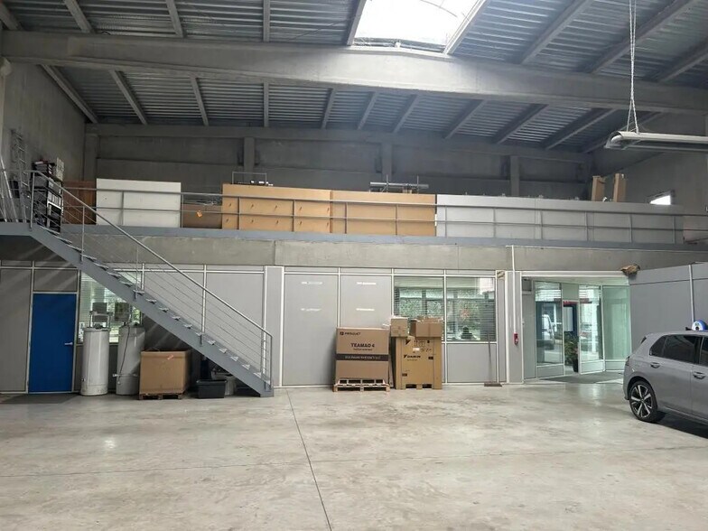 Bureau dans Mons-en-Baroeul à louer - Photo intérieure - Image 3 de 3