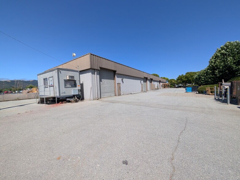 230 Mayock Rd, Gilroy, CA for lease - Building Photo - Image 2 of 6