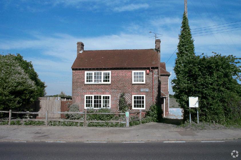 Romsey Rd, Ower à vendre - Photo principale - Image 1 de 1