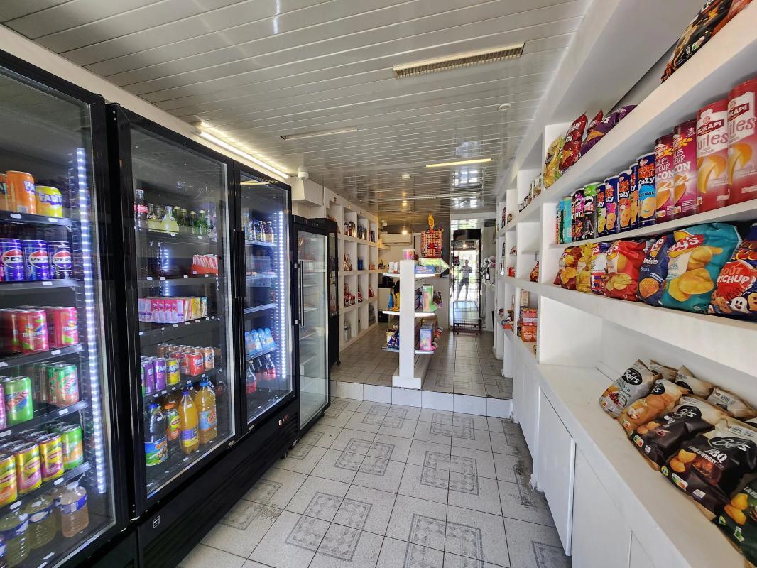 Retail in Montpellier for sale Interior Photo- Image 1 of 7