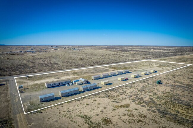 Plus de détails pour 158 Co Road 404, Pecos, TX - Multi-résidentiel à vendre