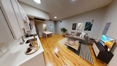 340 N Sibley St, Saint Paul, MN à louer Photo du bâtiment- Image 2 de 10