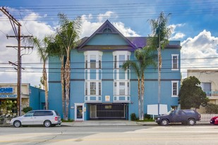 11712 Moorpark St, Studio City CA - Loft