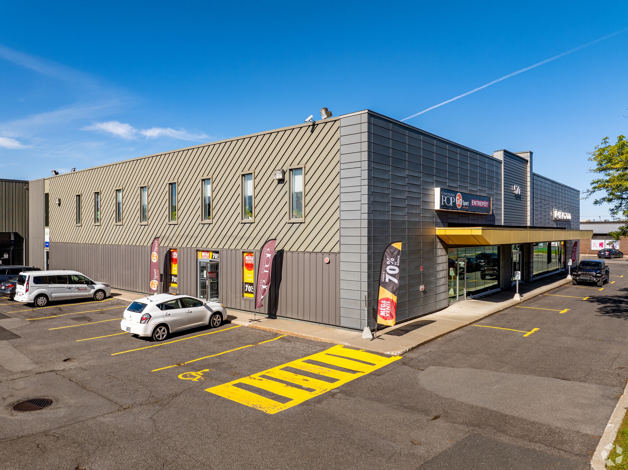 550-600 Boul Roland-Therrien, Longueuil, QC à vendre Photo principale- Image 1 de 1