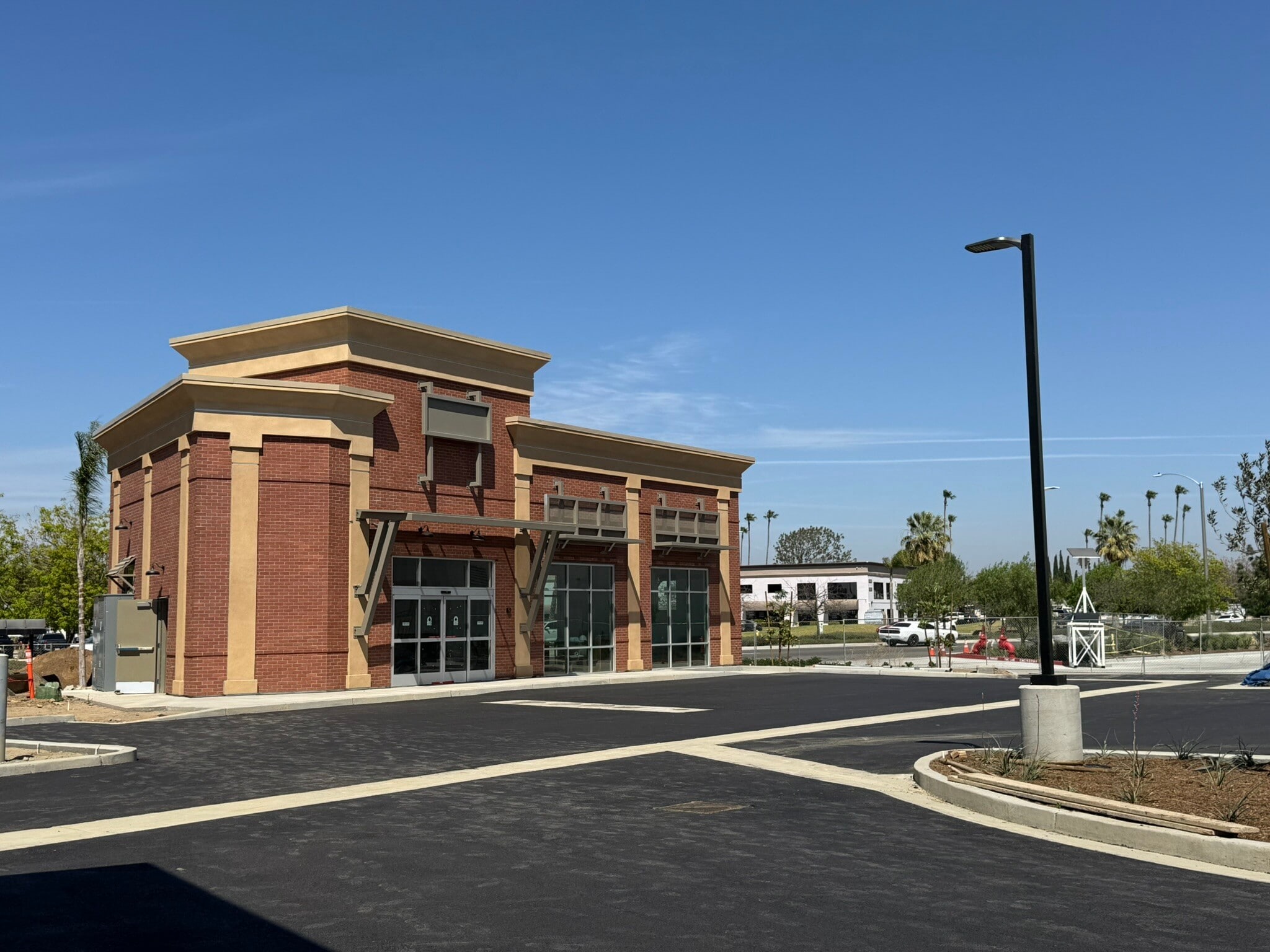 1598 Magnolia Ave, Corona, CA for lease Interior Photo- Image 1 of 23