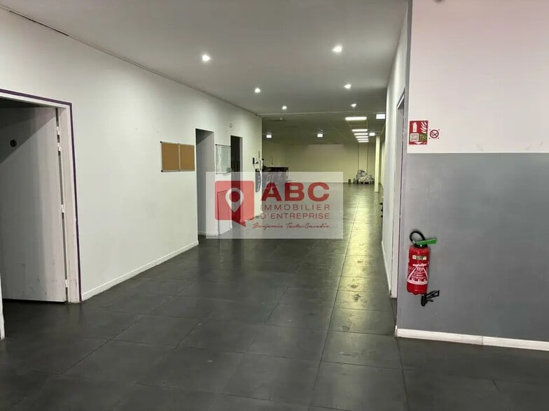 Flex in Montpellier for lease - Building Photo - Image 3 of 4