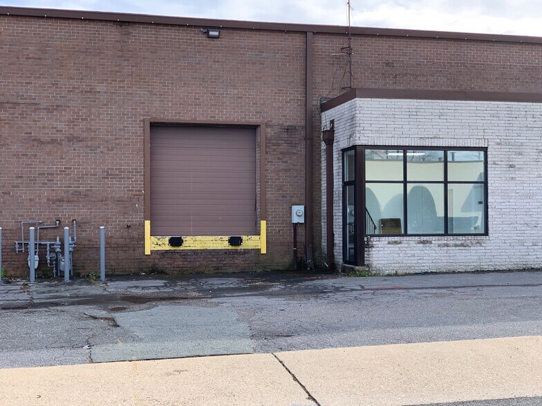 10731-10735 Hanna St, Beltsville, MD for lease - Primary Photo - Image 1 of 2