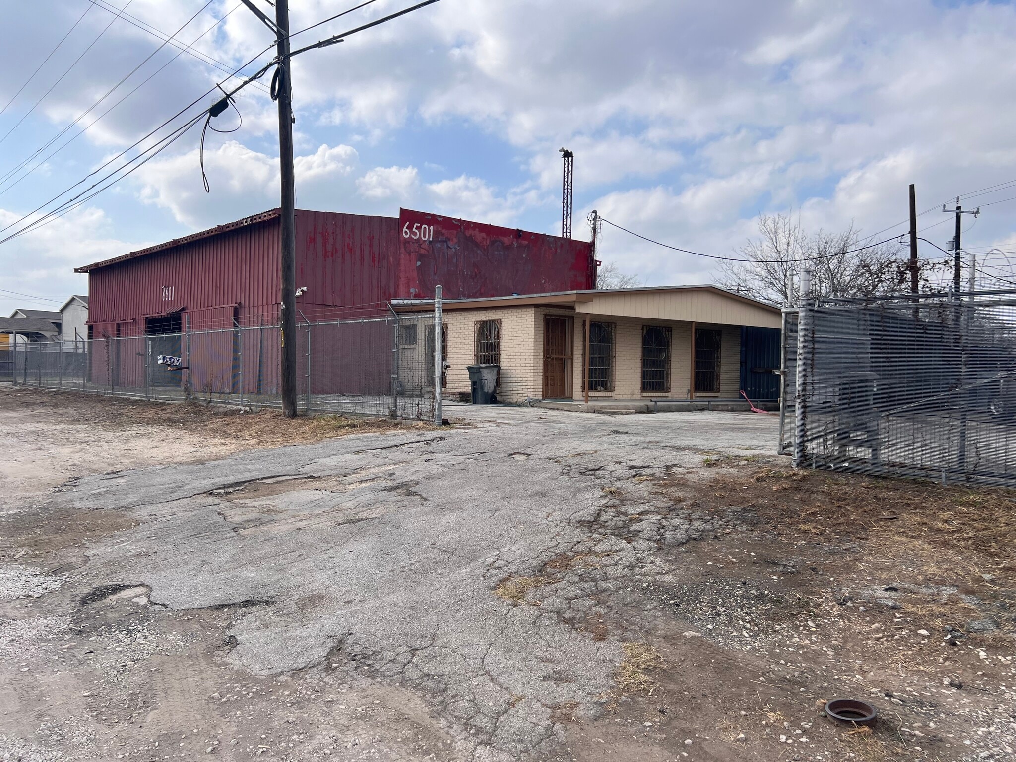 6501 Enrique M Barrera Pky, San Antonio, TX for lease Building Photo- Image 1 of 5