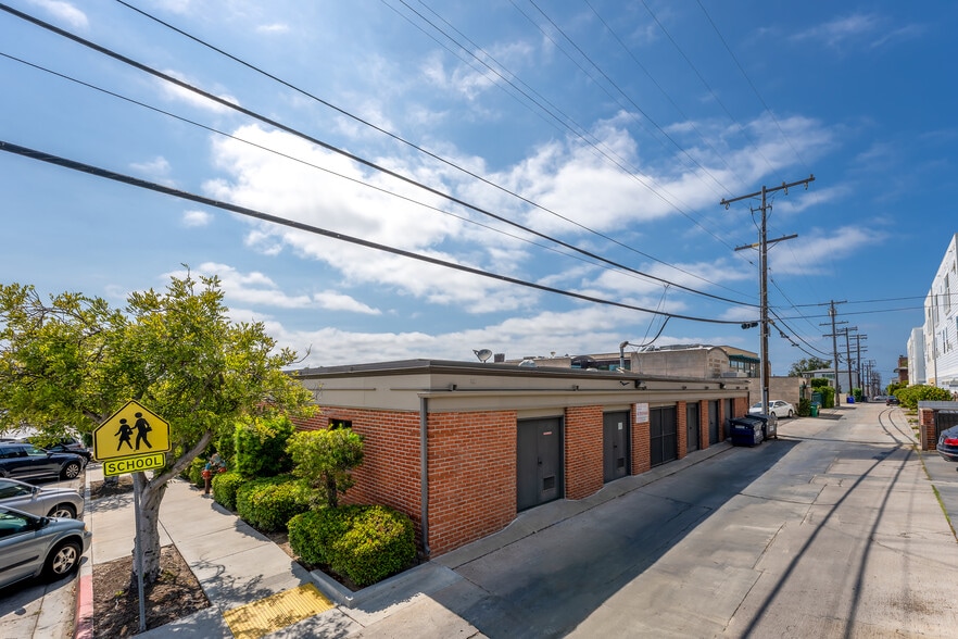 7701 Herschel Ave, La Jolla, CA for lease - Building Photo - Image 3 of 10