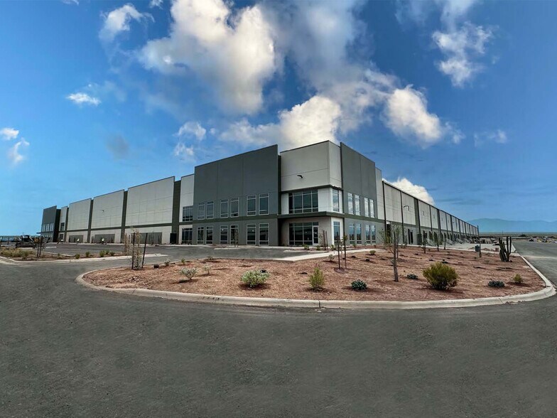 Clark Farms Blvd, Marana, AZ à vendre - Photo du bâtiment - Image 1 de 3