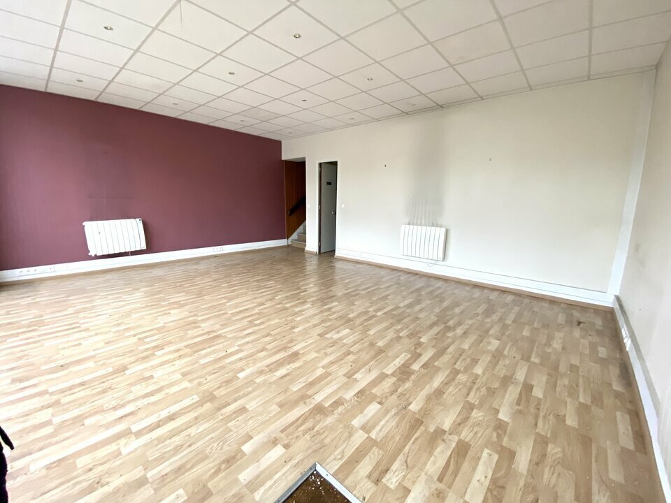 Industrial in Versailles for lease Interior Photo- Image 1 of 4