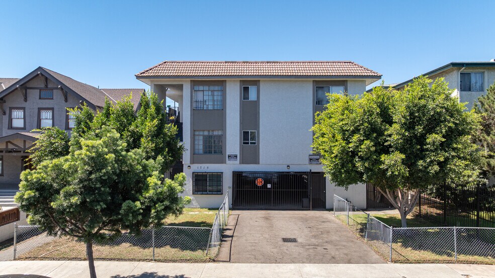 1715 Westmoreland Blvd, Los Angeles, CA for sale - Primary Photo - Image 1 of 21