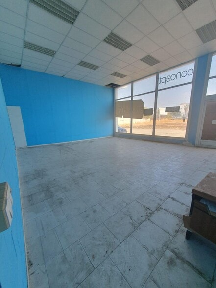 Industrial in SEVILLA for lease - Building Photo - Image 3 of 10