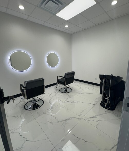 15070 Beltwood Pky, Addison, TX for lease - Building Photo - Image 2 of 5