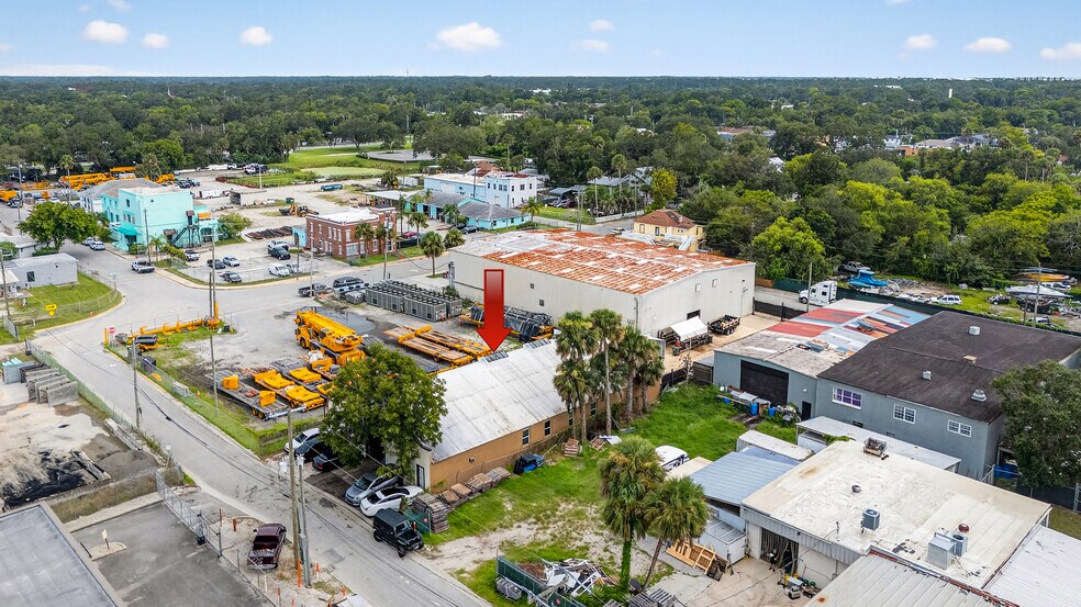 142 S Charles St, Daytona Beach, FL for sale - Building Photo - Image 2 of 6