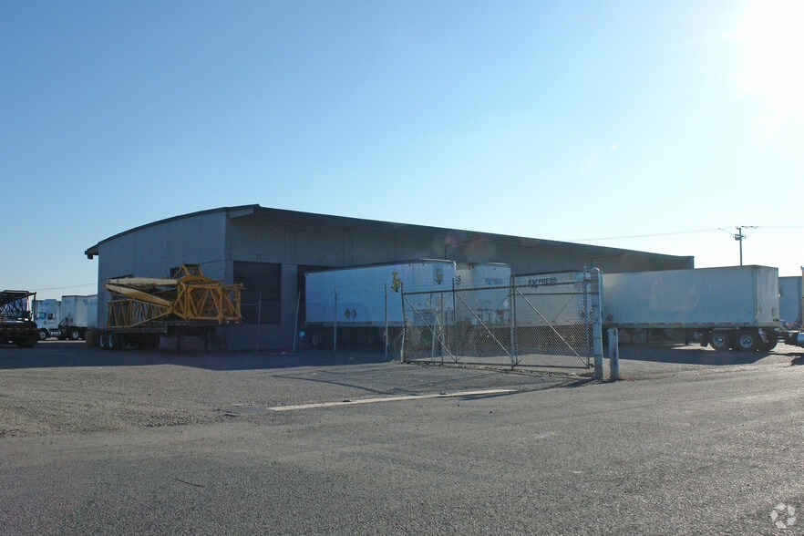 8101 NE 14th Pl, Portland, OR for lease - Building Photo - Image 2 of 4