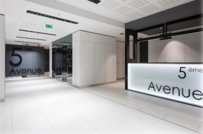 47 Rue Louis Blanc, Courbevoie à louer - Photo du bâtiment - Image 3 de 14