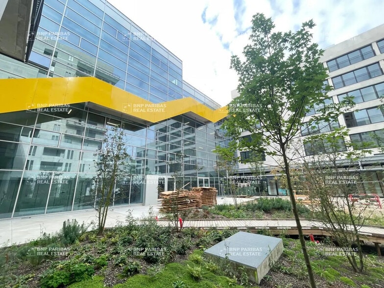 Bureau dans Nantes à vendre - Photo du bâtiment - Image 1 de 21