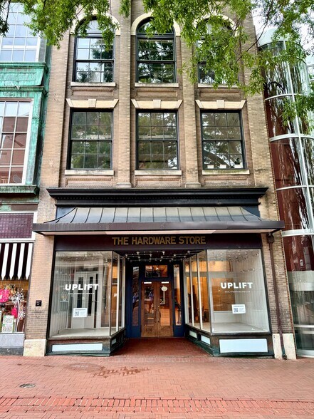 316-318 E Main St, Charlottesville, VA à vendre - Photo du bâtiment - Image 2 de 32