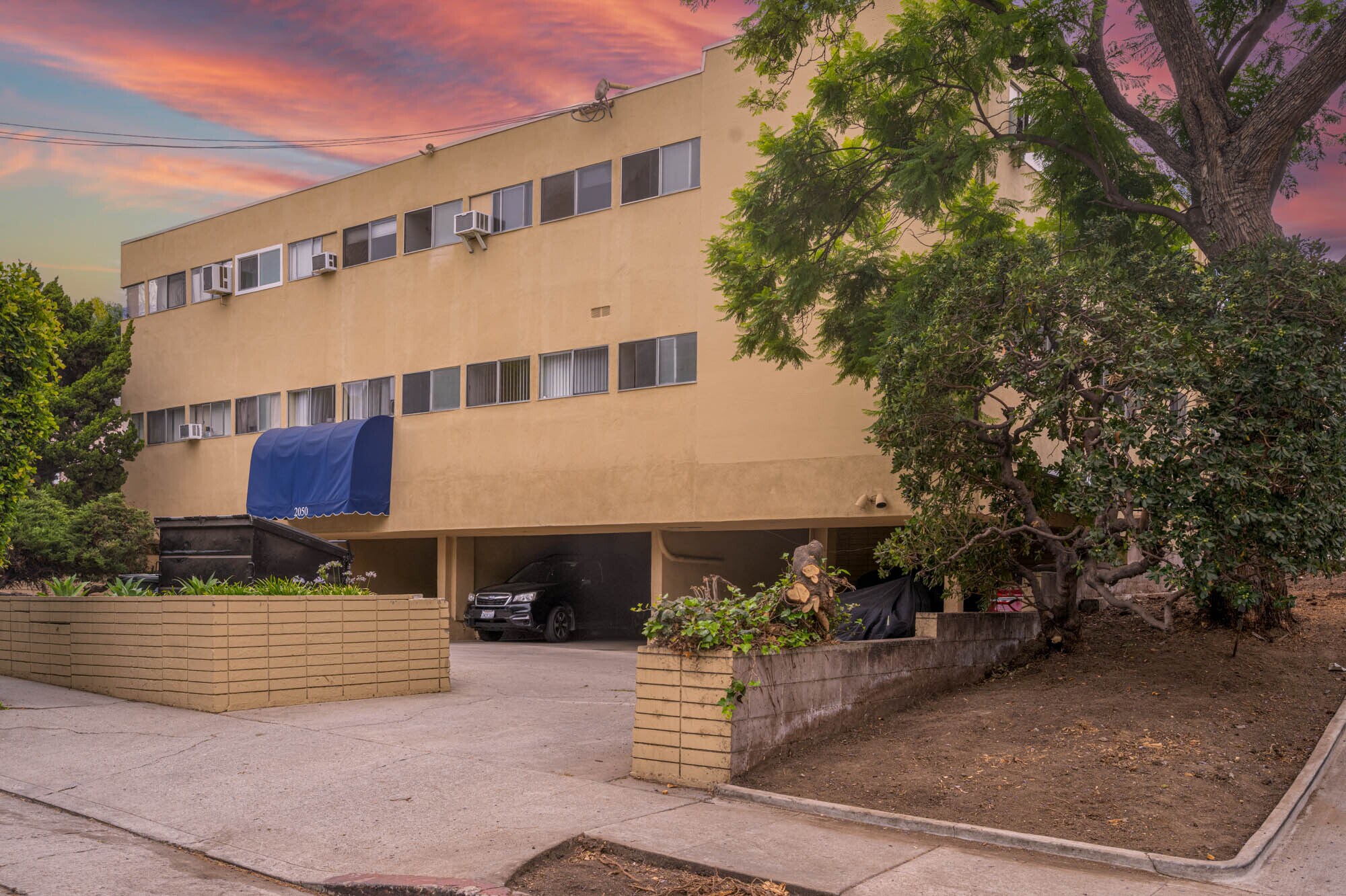 2050 Rodney Dr, Los Angeles, CA for sale Building Photo- Image 1 of 12