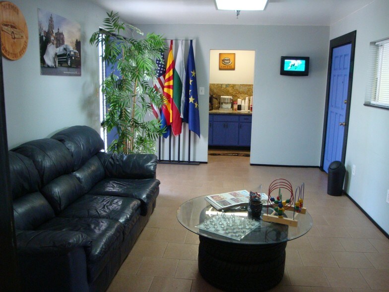 3802 E Illini St, Phoenix, AZ à louer - Photo intérieure - Image 2 de 5