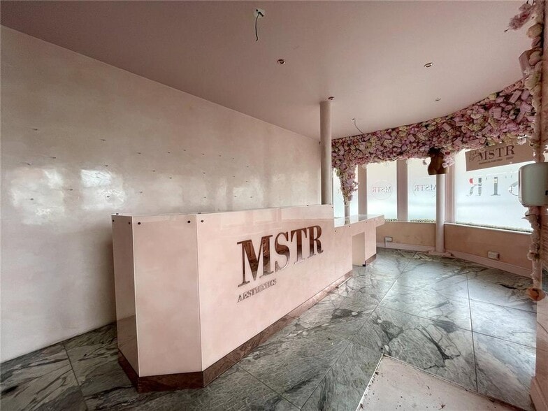 Ingrave Rd, Brentwood for lease - Building Photo - Image 3 of 7