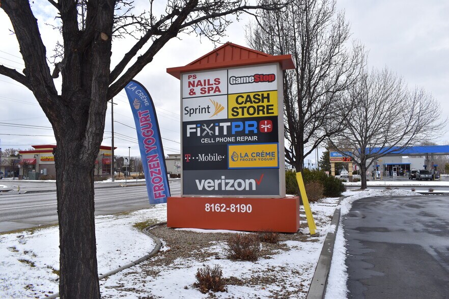 8162-8186 W Overland Rd, Boise, ID for lease - Building Photo - Image 2 of 3