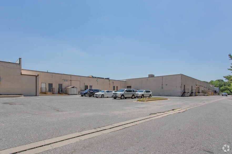 8704-8820 Belair Rd, White Marsh, MD à louer - Photo du bâtiment - Image 2 de 10