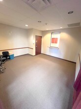 1015 E Broadway St, Altus, OK à louer Photo intérieure- Image 2 de 11