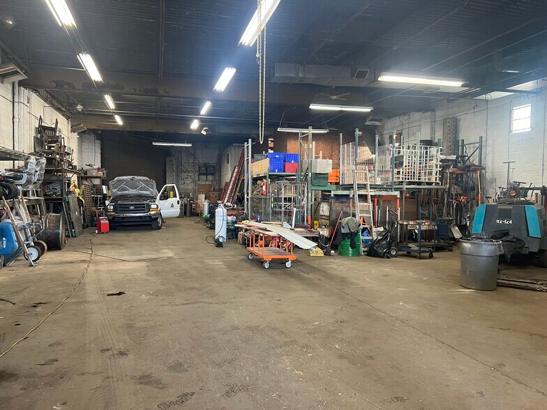 3101 E. Ontario, Philadelphia, PA à vendre - Photo intérieure - Image 2 de 4