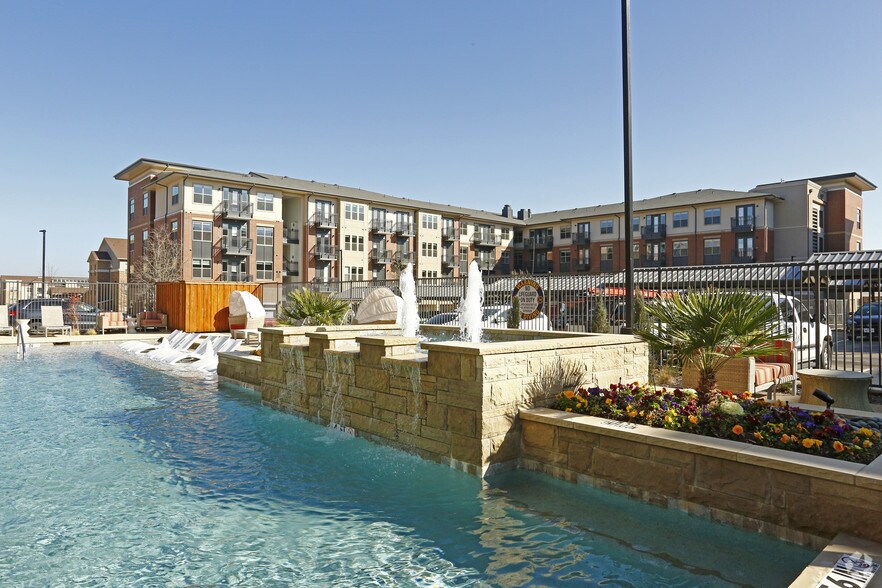 3900 Riverwalk Dr, Flower Mound, TX à louer - Photo du bâtiment - Image 1 de 1