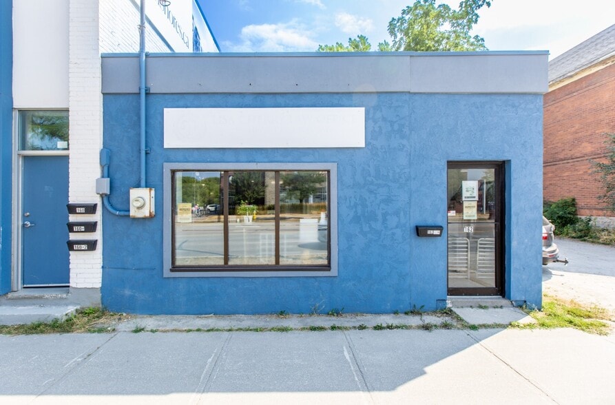162 First St, Collingwood, ON à vendre - Photo du bâtiment - Image 2 de 6