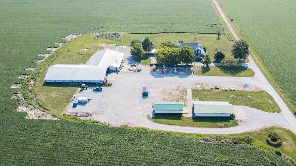 19867 Ketterman Ln, Ewing, IL for sale - Primary Photo - Image 1 of 1