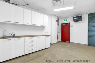 1-5 Queens Rd, Everton Hills for lease Interior Photo- Image 1 of 4