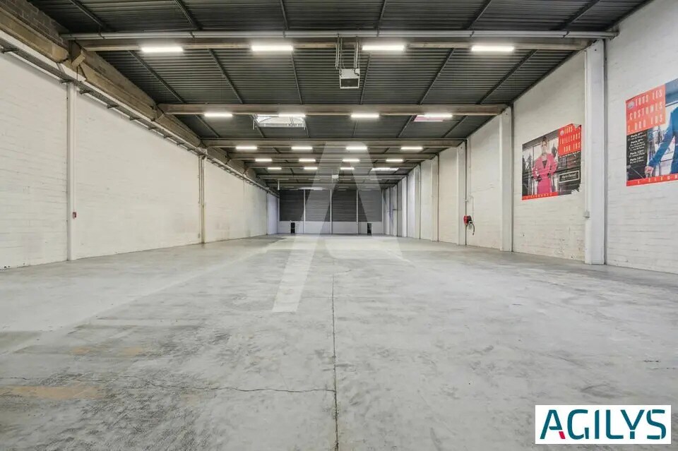 Industrial in Antony for lease Interior Photo- Image 1 of 7