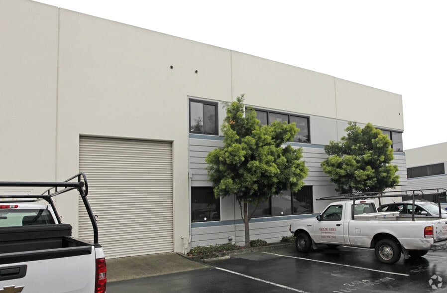 2486 Technology Dr, Hayward, CA for lease - Building Photo - Image 2 of 2